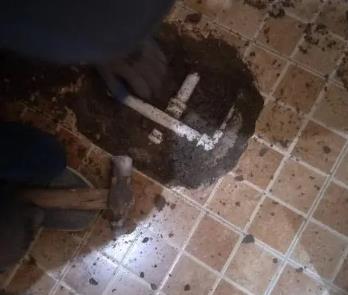 库伦卫生间漏水维修公司为您分享下卫生间渗水如何处理及注意事项